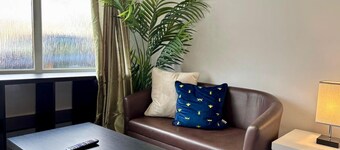 Donnington Apartments - Studio 1