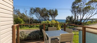 Beachhouse Currarong - Pet Friendly Beachfront