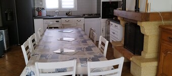 House LA TURBALLE 10 persons beach 5 mn walk and 8 mn from center and port