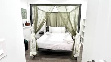 1 dormitori, planxa i posts de planxar, wifi i roba de llit