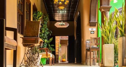 503 Casa Hostal