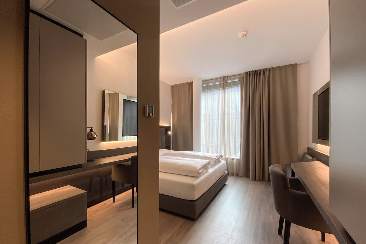 Chambre Double | Coffres-forts dans les chambres, bureau