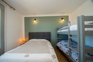 1 bedroom