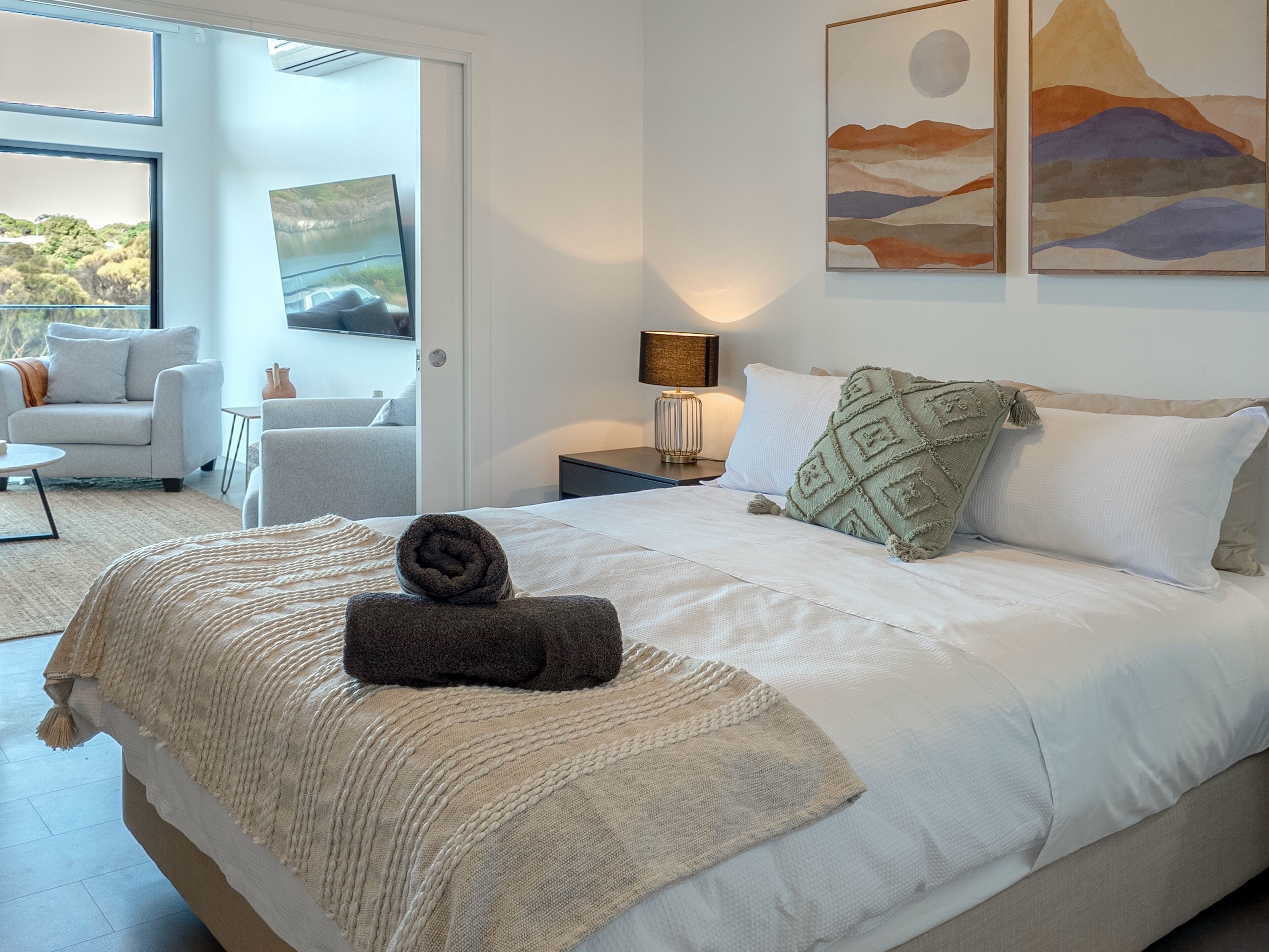 6 dormitorios, tabla de planchar con plancha, wifi gratis y ropa de cama