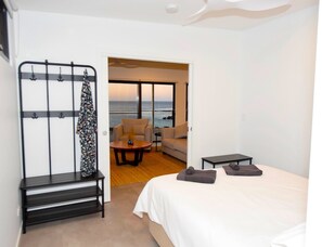 6 bedrooms, iron/ironing board, free WiFi, bed sheets