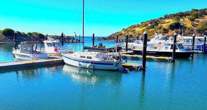 Cove Landing Marina Apartments 2&3 Sleeps 8