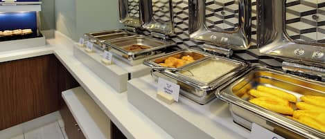 Free daily breakfast