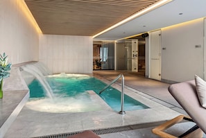 Couples treatment room(s), sauna, steam room, body treatments - Hotel Indigo Lima Miraflores by IHG (Lima)