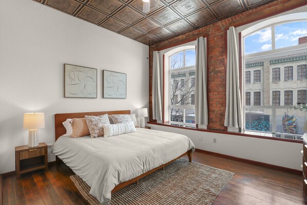 1 habitación, tabla de planchar con plancha y wifi gratis 