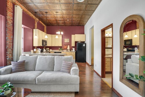 The Aspen: Downtown Cory Block Apartment