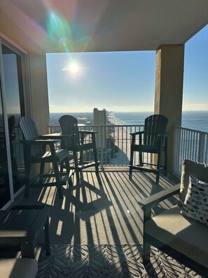 Property grounds - Luxury 23rd floor  Penthouse End Unit-Panoramic Ocean Front Views-Beach Service (Panama City Beach)