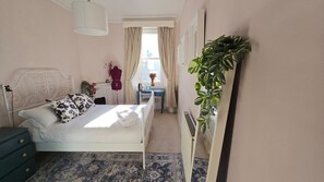 2 Schlafzimmer, Bügeleisen/Bügelbrett, WLAN, Bettwäsche