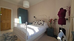 2 Schlafzimmer, Bügeleisen/Bügelbrett, WLAN, Bettwäsche