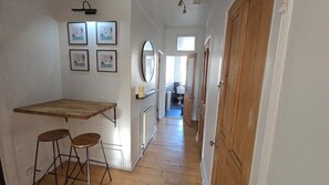 Interior - Elegant Georgian 2 Bedroom Flat in Edinburgh (Leith)