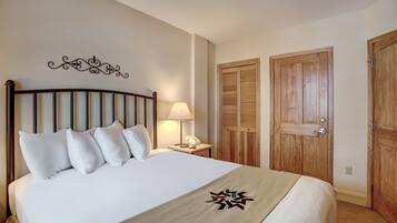 Condo, 1 Bedroom | Free WiFi