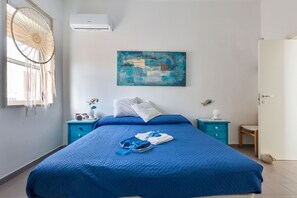 1 chambre, fer et planche à repasser, accès Internet