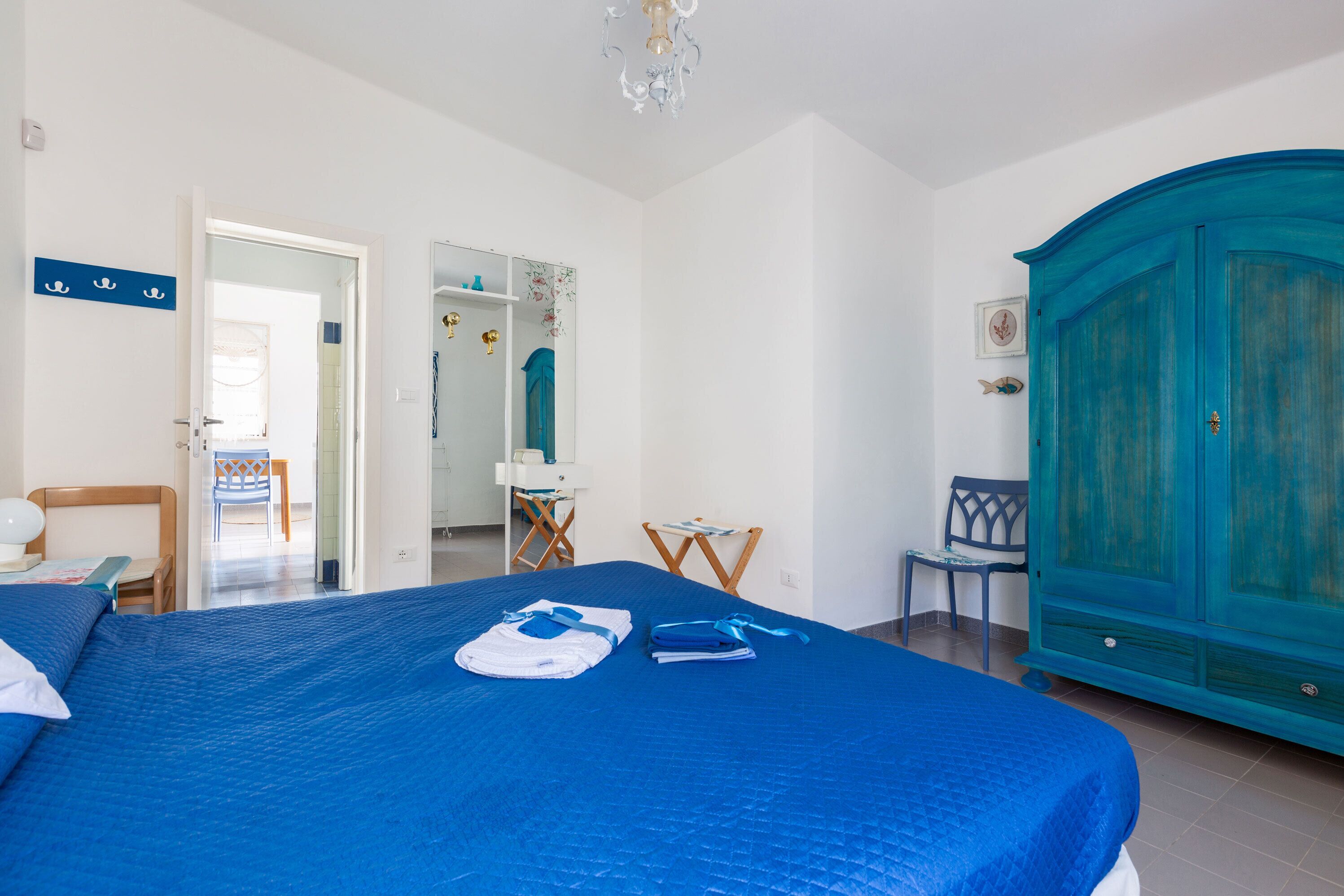 1 間睡房、熨斗/熨衫板、上網