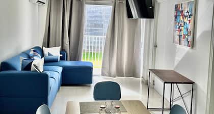 Charming 2-bedroom apartment with AC, WiFi in welcoming Managua