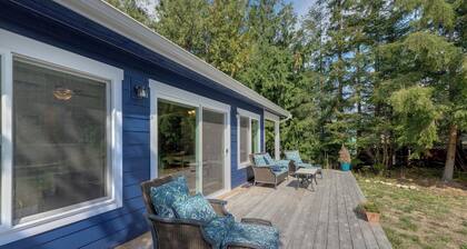 A Re-styled Single Story, 3-bedroom, 2-bath Ranch Style Cabin at Silver Lake