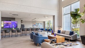 Executive lounge - Escape (Stamford)