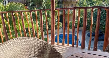 Wonderful space with 2 beds, overlooking the pool, downtown Tulum- Huanal H