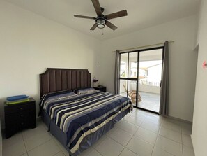 3 bedrooms, desk, iron/ironing board, travel cot
