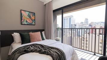 Silitysrauta/-lauta, internet, vuodevaatteet