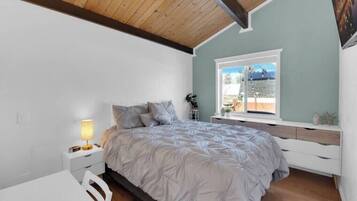 Strygejern/strygebræt, Wi-Fi, sengetøj