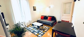 Descent flat in the center of Fontainebleau