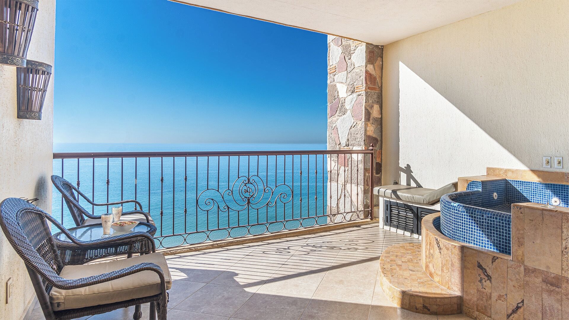 Appartement, 1 kingsize bed met slaapbank, balkon, uitzicht op zee (Sonoran Sky SKY 1406) | Terrein van de accommodatie