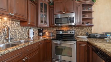 Condo, 1 cama King e sofá-cama, sacada, vista para o oceano (Sonoran Sky SKY 405) | Cozinha privada