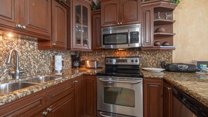 Condo, 1 King Bed with Sofa bed, Balcony, Ocean View (Sonoran Sky SKY 405) | Private kitchen