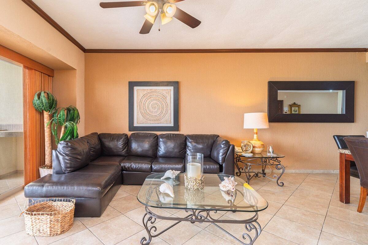 Condo, varias camas, balcón, vista al océano (Sonoran Sky SKY 408)