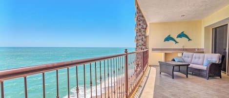 Condo, Multiple Beds, Balcony, Ocean View (Sonoran Sky SKY 1107) | Property grounds