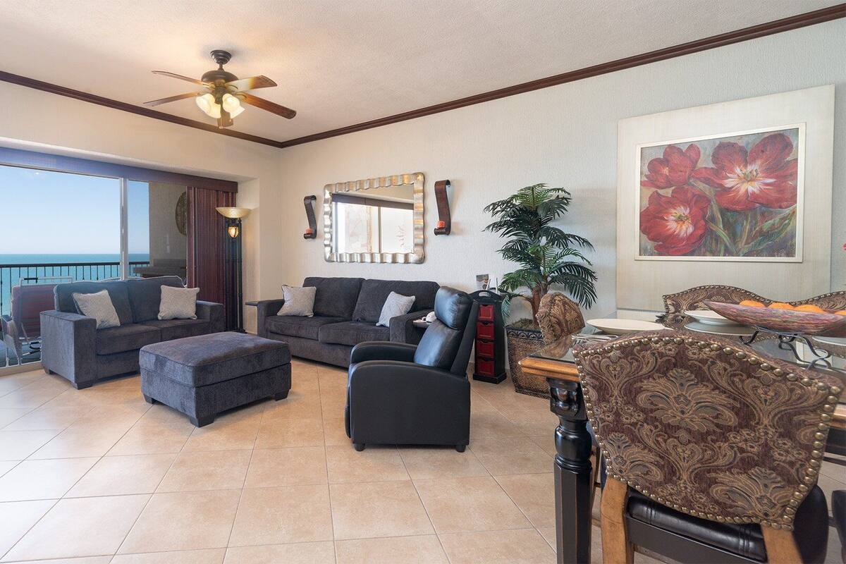 Apartment, Mehrere Betten, Balkon, Meerblick (Sonoran Sky SKY 1403) | Wohnbereich