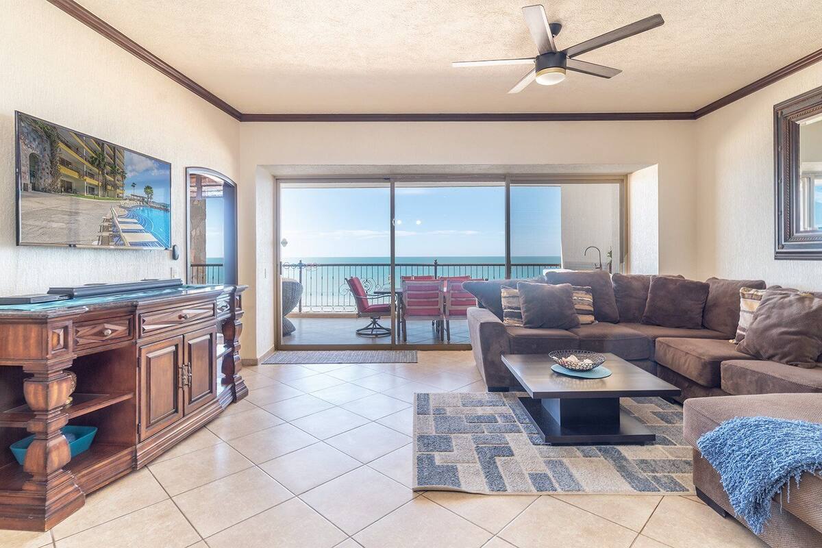 Apartment, Mehrere Betten, Balkon, Meerblick (Sonoran Sky SKY 907) | Wohnbereich