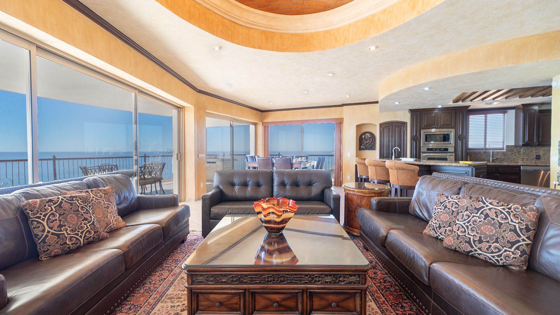 Condo, varias camas, balcón, vista al océano (Sonoran Sky SKY 1510) | Área de sala de estar