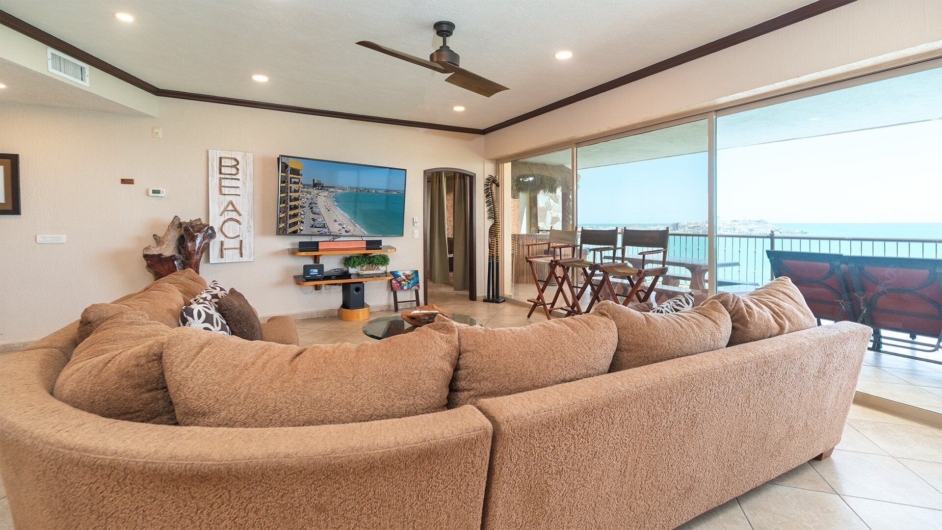 Apartment, Mehrere Betten, Balkon, Meerblick (Sonoran Sky SKY 1410) | Wohnbereich