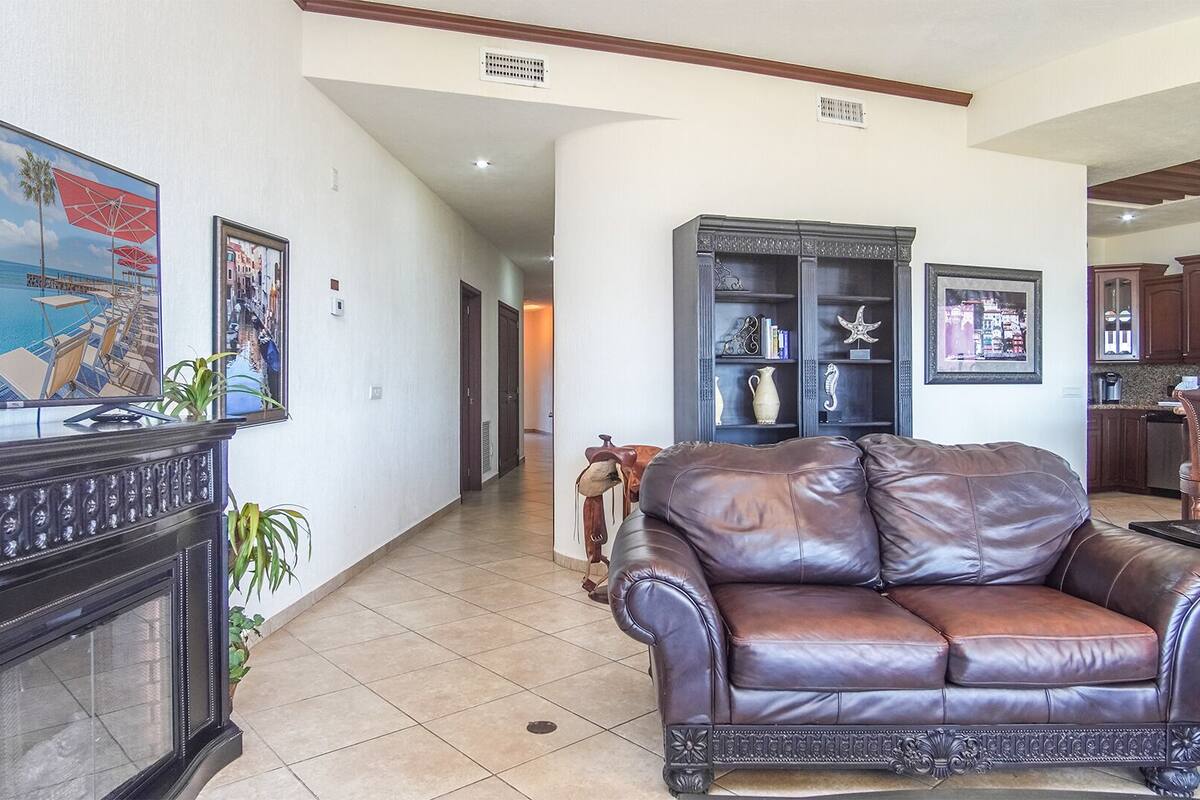 Condo, Multiple Beds, Balcony, Ocean View (Sonoran Sky SKY 101) | Living area