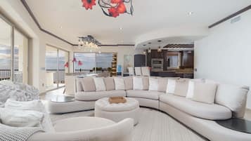 Condo, Multiple Beds, Balcony, Ocean View (Sonoran Sky SKY 310) | Living area