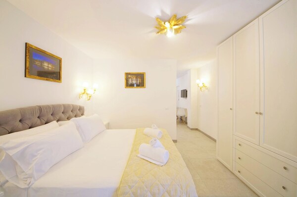 Dolcevita Apartments N. 521 - Santa Lucia Station - Venice