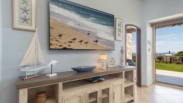Condo, Multiple Beds, Balcony, Ocean View (Sonoran Sky SKY 102) | Interior