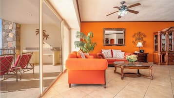 Condo, Multiple Beds, Balcony, Ocean View (Sonoran Sky SKY 502) | Interior