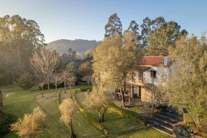 Exterior - São Julião Retreat | Pool, Jacuzzi & Garden Escape (Viana do Castelo)