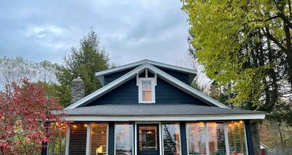 Charming 3-bedroom bungalow with AC in Phoenicia, Catskills
