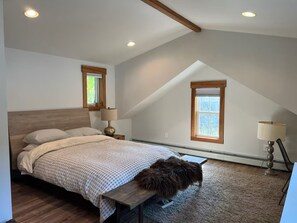 3 chambres, fer et planche à repasser, Wi-Fi, draps fournis