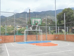 Sport court