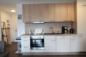 Fridge, microwave, oven, dishwasher