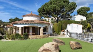 Villa, 5 Bedrooms | Exterior