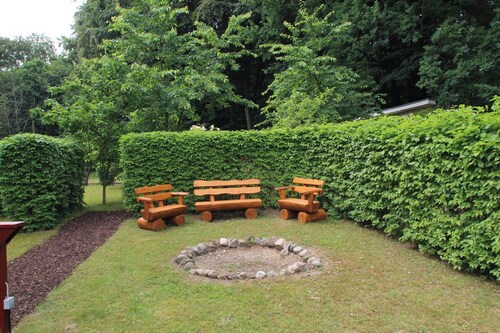 Very large property on the edge of the "Buchenberg" park